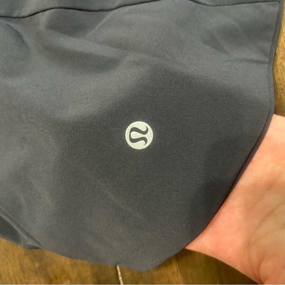lululemon athletica Reversable Athletic Shorts - Picture 3 of 7